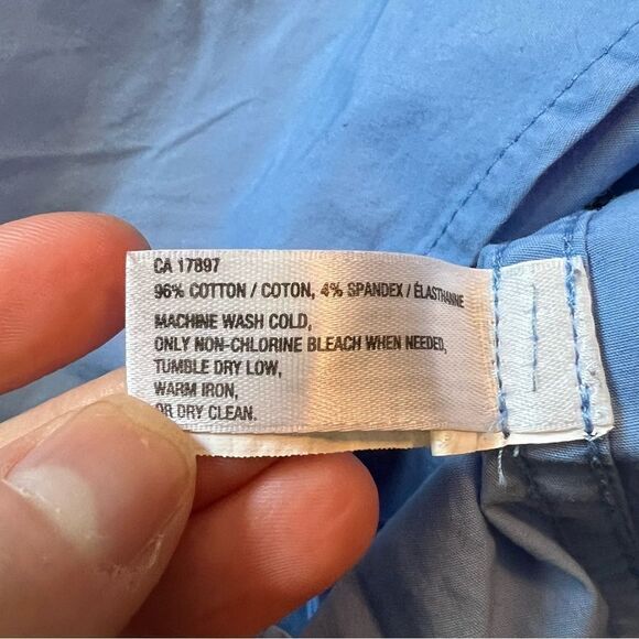 3 for $30! Gap blue button down tailored shirt. Size extra small - Picture 4 of 11